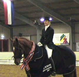 wpe2E.jpg (8875 bytes)